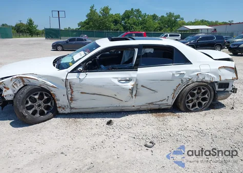 2018 Chrysler 300 300S Awd из США, поврежденный, VIN 2C3CCAGG3JH121278